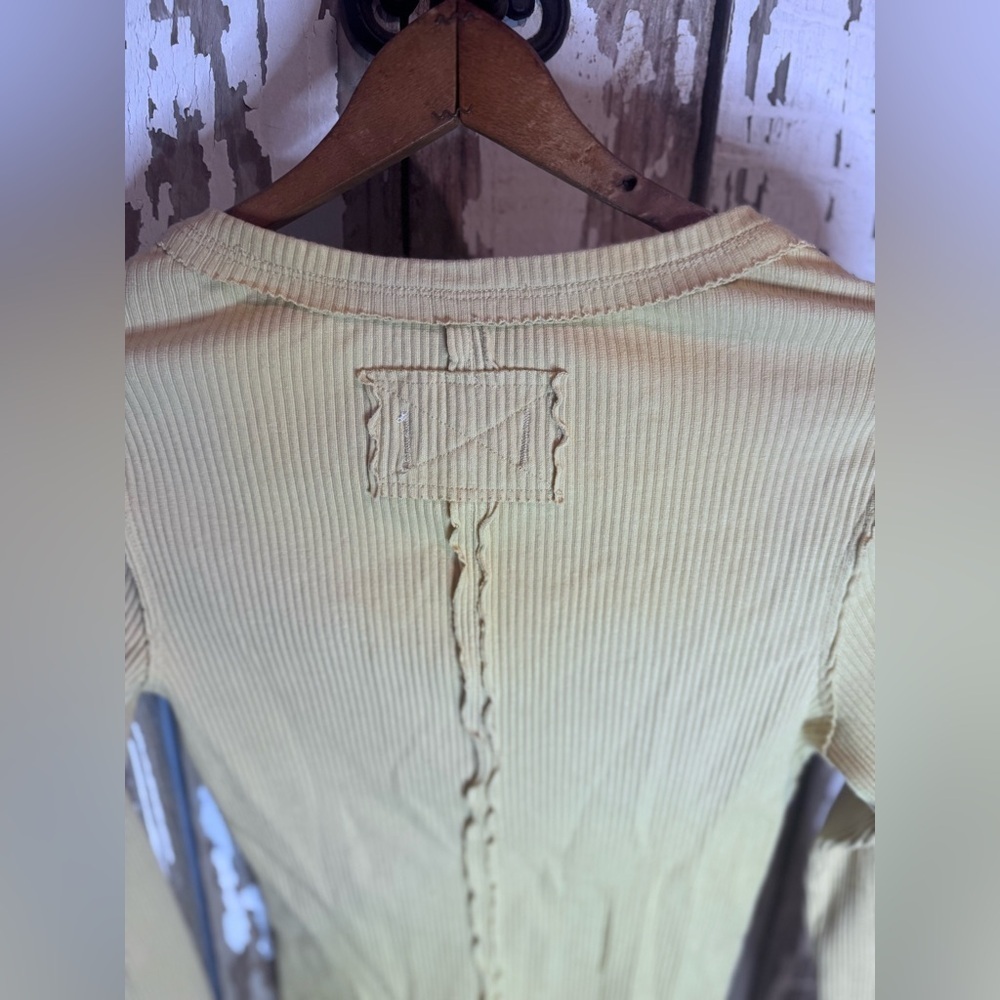 Free People We The Free It’s On Cardi Top NWOT Size Medium Moonstone - Picture 5 of 9